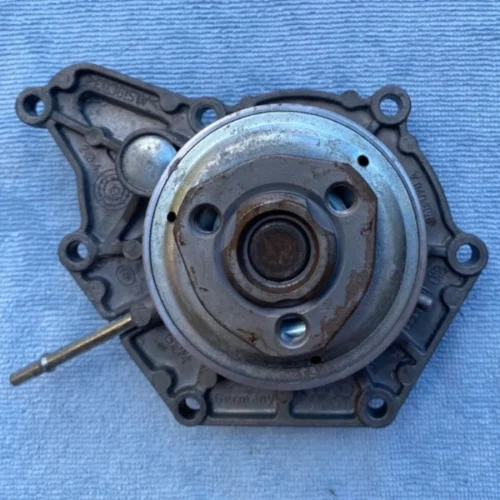 Audi Q7 Water Pump for Sale | OEM Used Belt-Driven Mechanical Coolant Pump for the First-Generation 4L and Second-Generation 4M Q7 Chassis